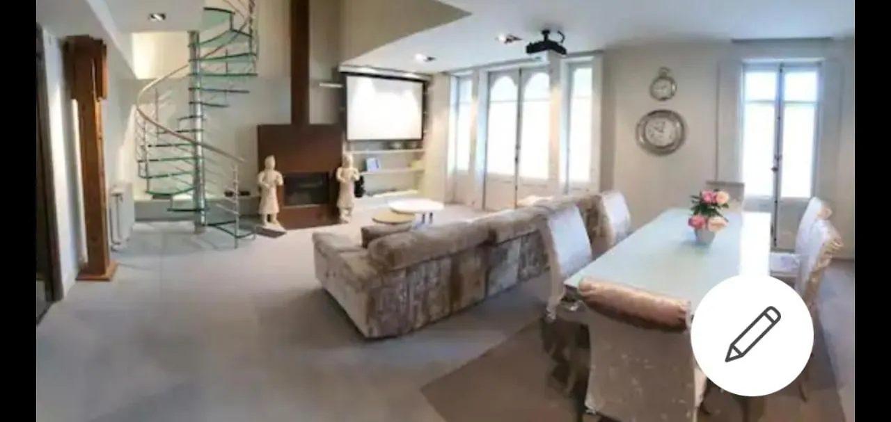 Lujoso Duplex En La Plaza Del Ayuntamiento Apartment Pamplona Spain