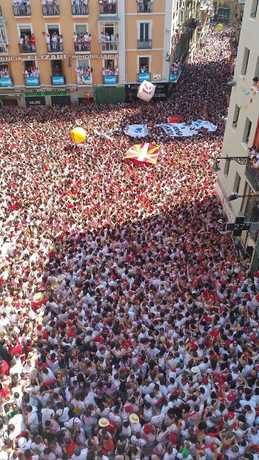 Lujoso Duplex En La Plaza Del Ayuntamiento Apartment Pamplona